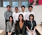 写真: 営業スタッフ