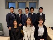 写真: 営業スタッフ