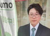 写真: 伊藤　孝則