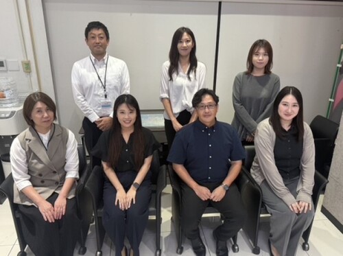 写真：内観写真