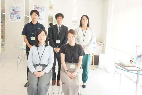 写真：内観写真