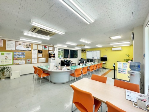 写真：内観写真