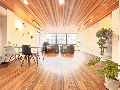 写真：内観写真