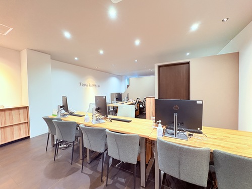 写真：内観写真