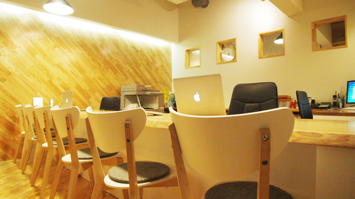 写真：内観写真