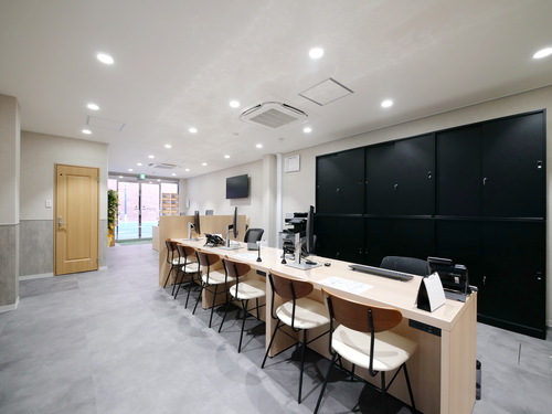 写真：内観写真