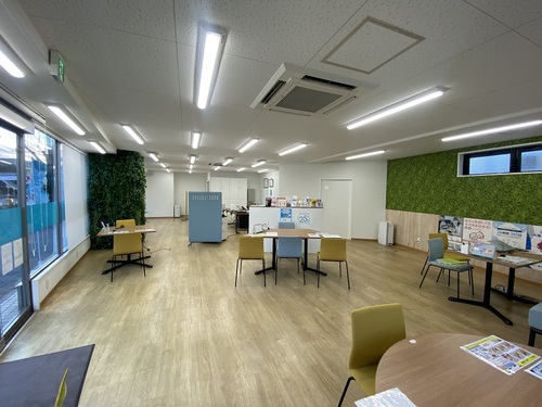 写真：内観写真