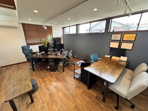 写真：内観写真