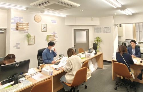 写真：内観写真